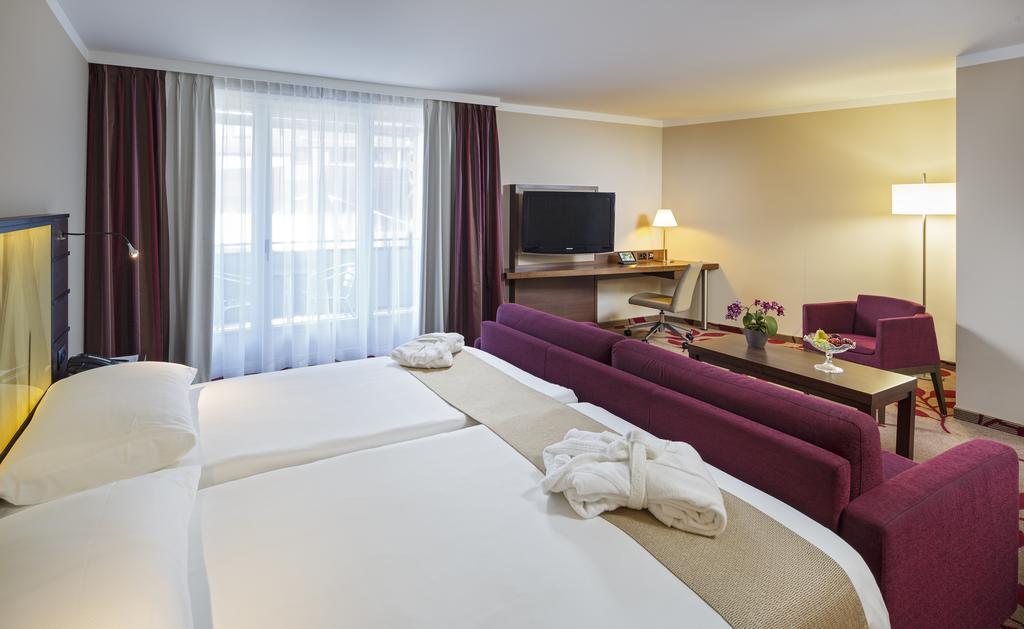 Hotel Ascot Zurich Room photo